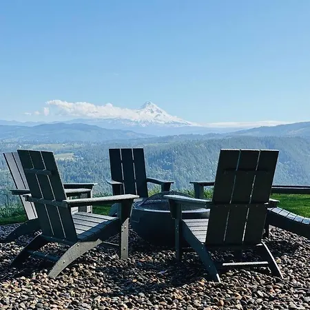Jaw Drop View! Mt Hood! Fire Pit, Family Friendly Villa